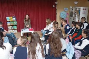 Activitate de Ziua Mondială a Poeziei, la Biblioteca Copiilor din Târgu Mureş