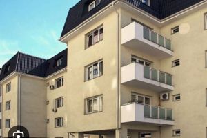 Cum pot fi folosite spaţiile comune din blocuri: ce drepturi au proprietarii şi ce spune legea