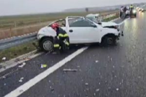 Accident pe DEx 12. Circulaţie blocată pe un sens