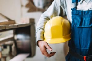 ARACO solicită Guvernului măsuri urgente pentru evitarea unui efect de domino în construcţii