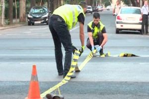 Accident pe strada Andrei Muresanu din Ploiesti. Un pieton a fost lovit de masina