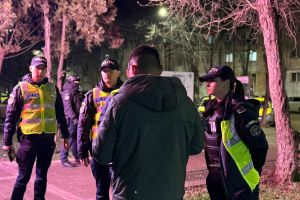 Furt la o societate din Botoşani! Doi bărbaţi s-au dat singuri de gol în faţa poliţiştilor