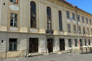 Directorii de şcoli devin „manageri compleţi”: noi obligaţii şi competenţe