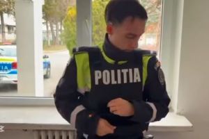 VIDEO. Traditie in uniforma la IPJ Constanta. Povestea tatalui si a fiului care vegheaza siguranta judetului 