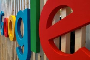 Google Search începe să folosească inteligenţa artificială pentru a înlocui titlurile articolelor