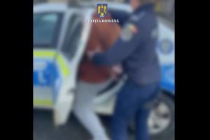 Arădean reţinut de poliţişti după ce a „dispărut” cu o autoutilitară încărcată cu marfă în valoare de 60.000 de euro (VIDEO)