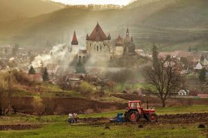 Comunităţile din Colinele Transilvaniei îşi deschid porţile. Evenimente inclusiv la Viscri