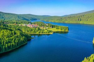 26-29 martie 2026 | Antreprenori, economişti şi tineri interesaţi de relaţia dintre credinţă şi viaţa profesională se întâlnesc la Mănăstirea Oaşa: Un dialog despre bogăţie şi sărăcie