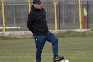 Dorinel Munteanu le pregăteşte o ”surpriză” jucătorilor: ”Vin zile grele”