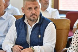 Orădeanul Békési Csaba, şeful AJOFM Bihor, numit la conducerea Autorităţii Naţionale pentru Protecţia Consumatorilor