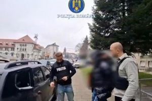 Trimis în judecată pentru şantaj şi camătă