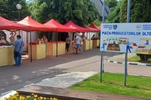 Consiliul Judeţean Olt redeschide Piaţa Producătorilor Olteni, pe aleea din faţa instituţiei