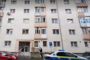 Un copil de 5 ani a murit după ce a căzut de la etajul 8 al unui bloc din Bucureşti