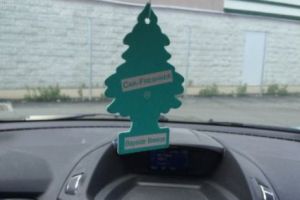 AMENZI USTURĂTOARE pentru toţi ȘOFERII care au ASTA în MAȘINĂ. Peste 90% dintre oameni DEȚIN ACEST OBIECT