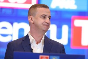 Simonis, despre Bolojan: Când formezi o coaliţie, nu poţi de capul tău să faci ce vrei. Aia face Putin