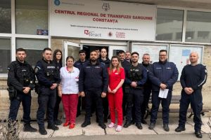 FOTO. Jandarmii din Constanta doneaza sange. Gest de solidaritate in cadrul campaniei Doneaza sange, salveaza o viata!