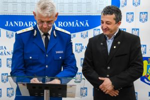 Protocol între Jandarmerie şi Romsilva pentru protejarea pădurilor