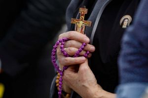 Fără interdicţii religioase, dar cu reguli stricte. Vaticanul dă undă verde transplanturilor de la animale