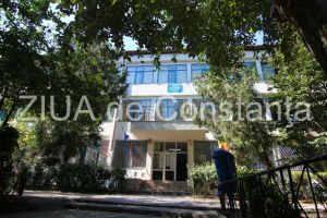 O profesoara de la Liceul Virgil Madgearu Constanta a fost sanctionata pentru ca ar fi refuzat sa supravegheze simularea bacalaureatului. Proces la Tribunalul Constanta 