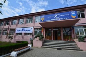 ZIUA in scoala: Premii importante obtinute de elevii Liceului Teoretic Carmen Sylva