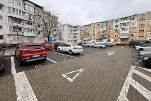 Primăria Bacău deschide sesiunea de atribuire a locurilor de parcare de reşedinţă în zona Martir Horia