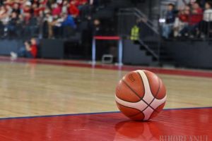 Baschet: CSM CSU Raiffeisen Oradea încheie miercuri seria de deplasări, la Timişoara