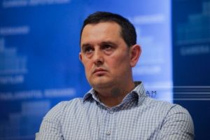 Gheorghe Piperea dă în judecată Apa Nova Bucureşti pentru încasarea ilegală a tarifului pe apa de ploaie şi a taxei pe ape uzate