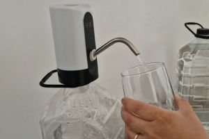 Apă gratuită în instituţii publice, inclusiv în şcoli şi spitale