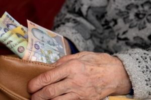Ministrul Muncii: Pensiile vor ajunge la pensionari înaintea Paştelui