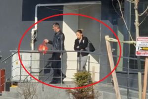 Primarul Slatinei încearcă să acopere scandalul apartamentelor folosindu-se de copii/ VIDEO