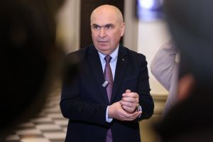 Bolojan: România ar putea trimite militari pentru deminarea Strâmtorii Ormuz, dar doar după armistiţiu (VIDEO)