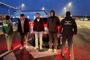 FOTO: Trei cetateni straini, depistati de politistii de frontiera din Dolj. Ce au constatat oamenii legii