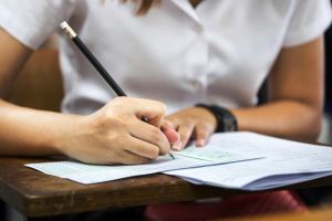 Simulare bacalaureat 2026 în Vrancea: sute de absenţi la fiecare probă! Colegiul „Unirea” din Focşani va organiza simulare proprie, la nivelul şcolii!