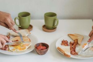 Consiliul Judeţean Timiş majorează alocaţia de hrană pentru beneficiarii din centrele sociale cu 3 lei