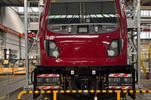 Prima locomotivă Traxx pentru CFR a fost recepţionată în Germania. Va lega Braşovul de Constanţa şi Timişoara