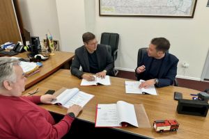 Consiliul Judeţean Ialomiţa a semnat un contract pentru achiziţia a 64 de autogunoiere