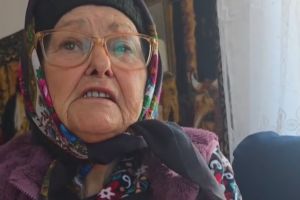 VIDEO Lecţie de smerenie a unei bunici dintr-un sat din Botoşani. „Mama mea era credincioasă şi ea ţinea posturi negre de multe ori”