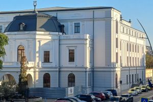 Loc de muncă la Teatrul „Mihai Eminescu” din Botoşani. Nu se cer studii superioare