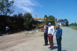 Raul Petrescu si angajati ai RASP au 