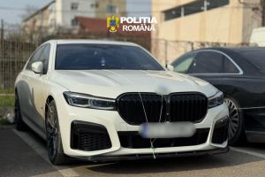 Lux din prostituţie. Maşini şi bunuri de valoare, confiscate într-un dosar de proxenetism