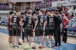 Meci de foc la Oradea: CSM primeşte vizita liderului Steaua în lupta pentru promovare