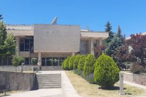 Terenul de sub Casa de Cultură a Sindicatelor – scos la licitaţie de ANAF; CJ vrea să îl cumpere