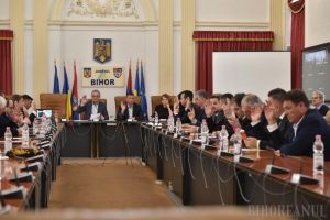 Consiliul Judeţean, prima administraţie locală din Bihor care aplică OUG 7 pentru reducerea cheltuielilor