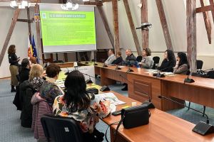 Cursuri pentru funcţionarii sibieni: Achiziţia de alimente pentru instituţii publice