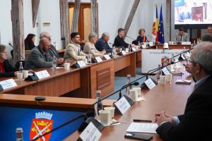 Sita se strânge pentru banii Primăriei Sibiu: Cofinanţarea creşte la 15%, iar proiectele educaţionale fără componentă de sănătate mintală sunt respinse