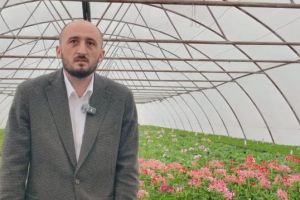 O afacere care niciodată nu se ofileşte. Cultivatul florilor