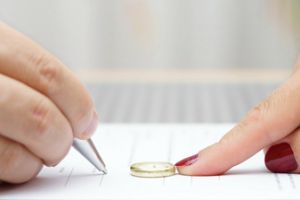 Gorjul rupe topurile… la divorţuri!