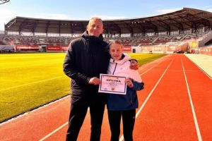 Ana Sofia Lac, elevă din Sadu, câştigă locul II la Crosul Judeţean de pe Stadionul Municipal Sibiu