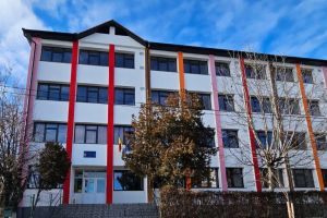 Școala 25 din Valea Aurie îşi deschide larg porţile: părinţii pot să o viziteze şi să-şi facă o părere