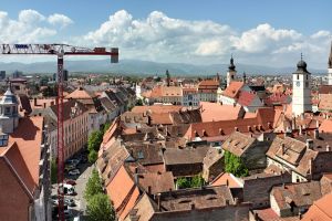 Atenţionare Cod Galben pentru Sibiu: rafale de vânt şi ninsori la munte